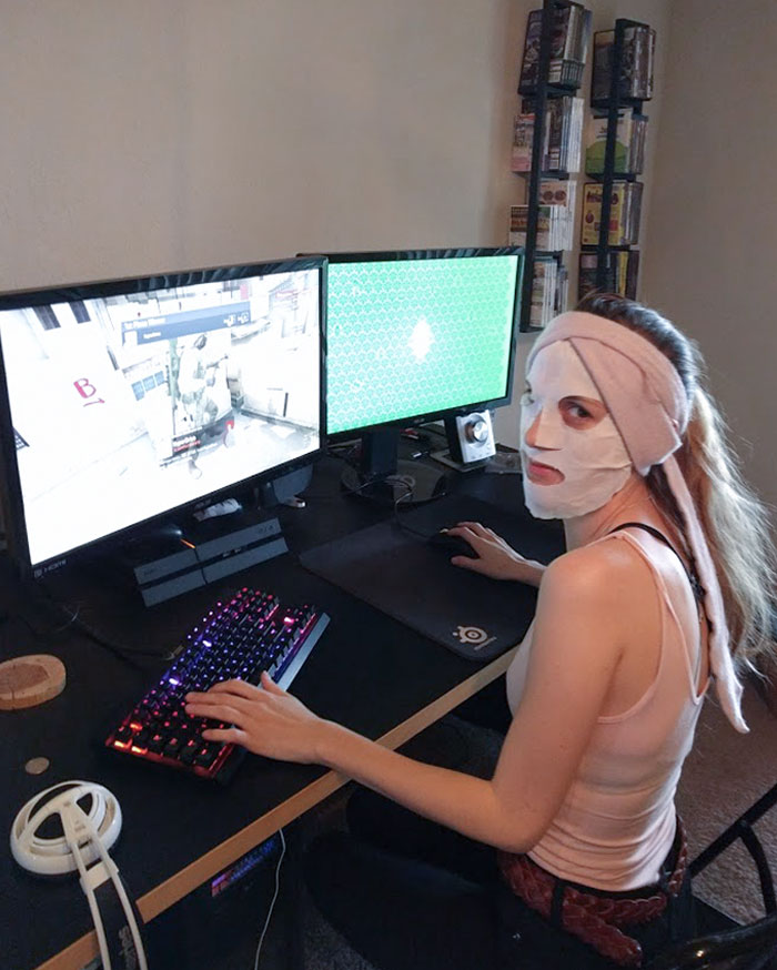 Tried To Sneak A Picture Of My Girlfriend Multitasking