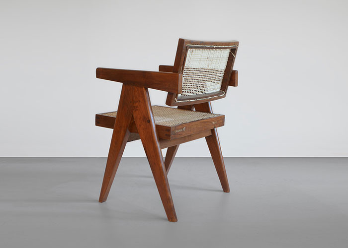 &ldquo;It&rsquo;s Officially Not Cool&rdquo;: TikToker Roasts Celebrities For Having The Same Home Decor Elements