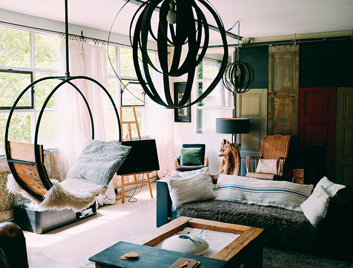 &ldquo;It&rsquo;s Officially Not Cool&rdquo;: TikToker Roasts Celebrities For Having The Same Home Decor Elements