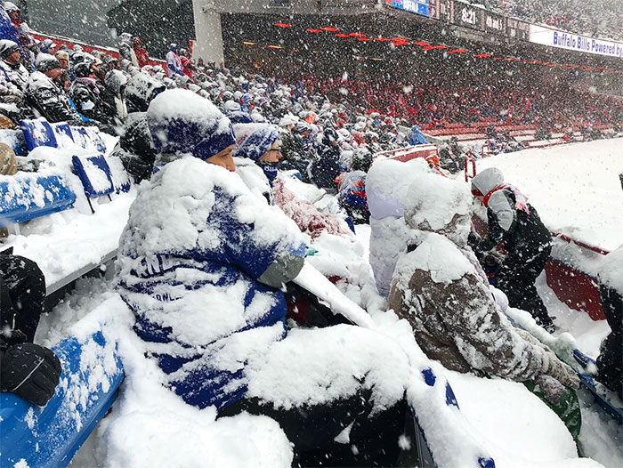 Funny-Pics-Humans-Doing-Human-Things