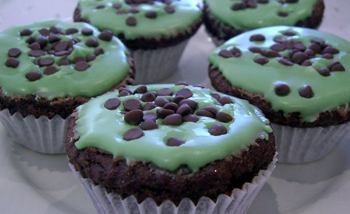 “I Refuse To Believe A Single Soul Wants To Eat It”: 35 People Share Overhyped Foods