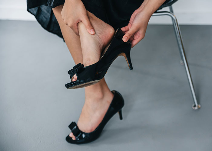 “What's The Most Insane Complaint You've Had About An Employee That Turned Out To Be True?” (35 Answers)