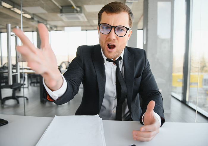 Boss Threatens To Make Worker&rsquo;s Last Two Weeks Hell, Ends Up Miserable Himself