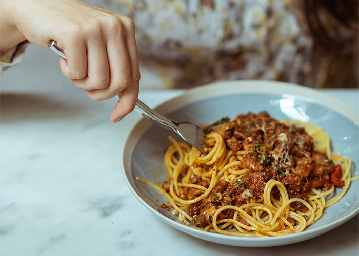 Spaghetti With No Tomato “Essence” Leads Woman To Uncover The Many Lies BF Fed Her Spaghetti With No Tomato “Essence” Leads Woman To Uncover The Many Lies BF Fed Her