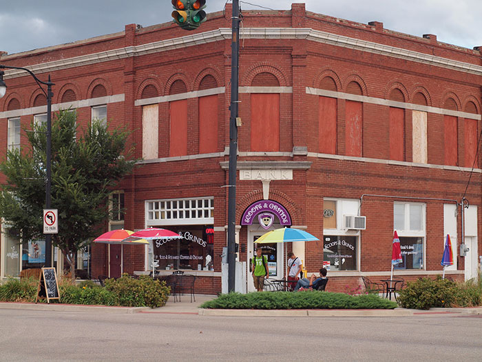 “Something Bad Is Happening There”: 30 Weird And Cult-Like Towns Across The USA