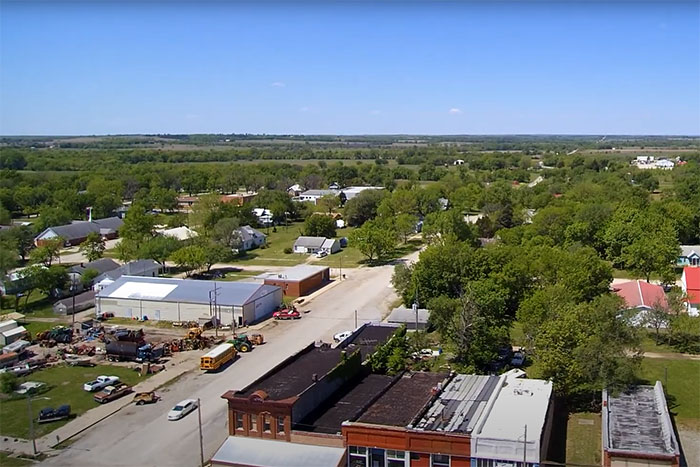 “Something Bad Is Happening There”: 30 Weird And Cult-Like Towns Across The USA