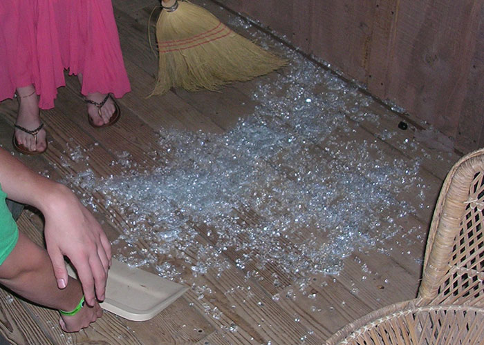 Dad Is Furious His Sister Is Asking Him For $4k In Damages After Nephew Wreaks Havoc