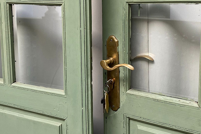 30 'Outdated' Things People Refuse To Stop Using