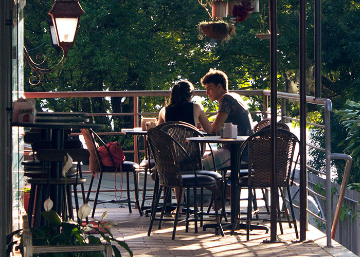 30 Child-Free Couples Share How Their Life Without Children Turned Out