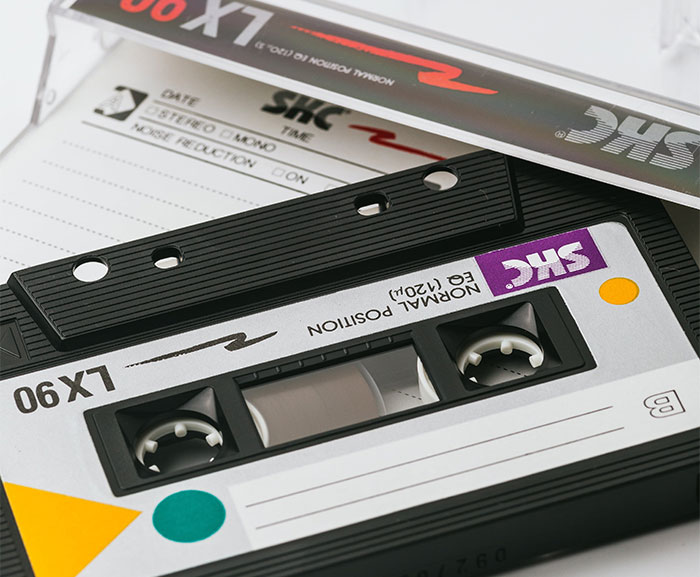 “That Salt Sprinkling Prick”: 45 Celebs That Refused To Let Go Of Their 15 Minutes Of Fame