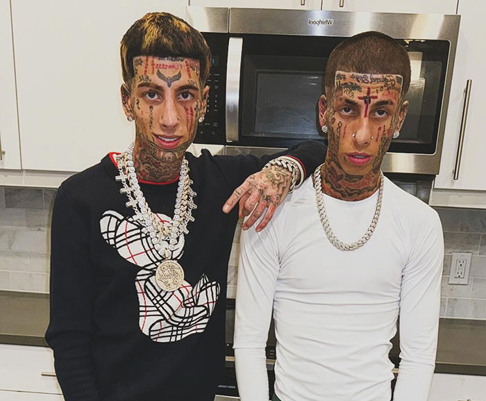 “That Salt Sprinkling Prick”: 45 Celebs That Refused To Let Go Of Their 15 Minutes Of Fame