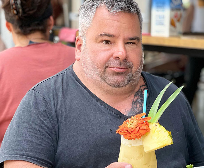 “That Salt Sprinkling Prick”: 45 Celebs That Refused To Let Go Of Their 15 Minutes Of Fame