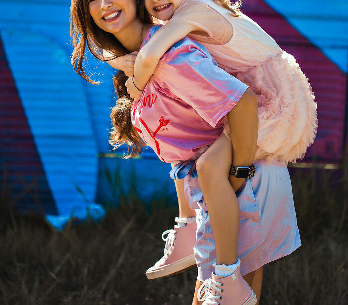 “Sausage Fingers”: 40 Symptoms People Realized Weren’t Just Weird Quirks