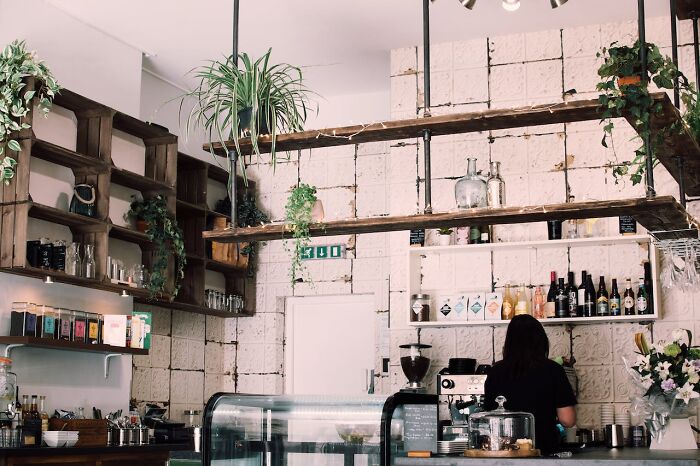 30 People Share The Most 'Small Town' Things They've Ever Seen Happen In Real Life