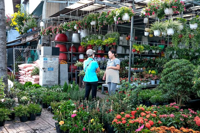 30 People Share The Most 'Small Town' Things They've Ever Seen Happen In Real Life