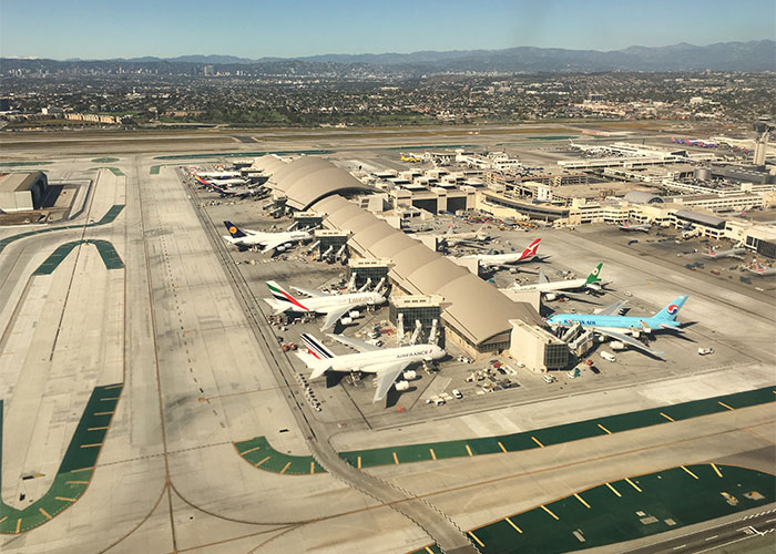 35 Airports Pilots Would Rather Never Land In If They Could Choose