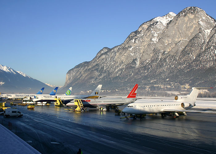 35 Airports Pilots Would Rather Never Land In If They Could Choose