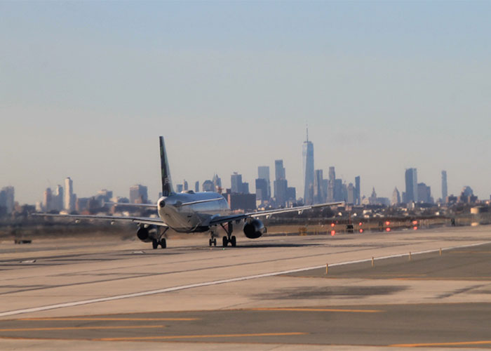 35 Airports Pilots Would Rather Never Land In If They Could Choose