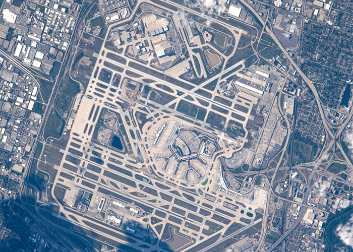 35 Airports Pilots Would Rather Never Land In If They Could Choose