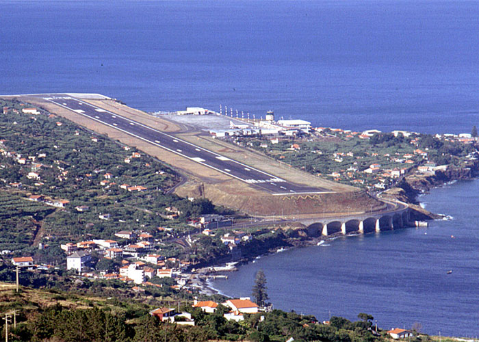 35 Airports Pilots Would Rather Never Land In If They Could Choose