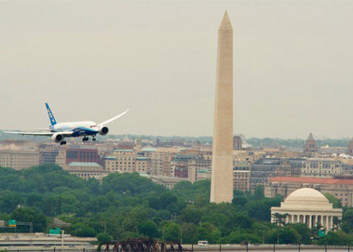 35 Airports Pilots Would Rather Never Land In If They Could Choose