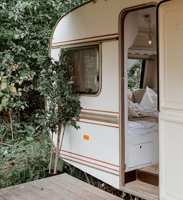 "Grass Is Not Greener": 30 People Who Divorced And Then Remarried Their Ex Share What Happened