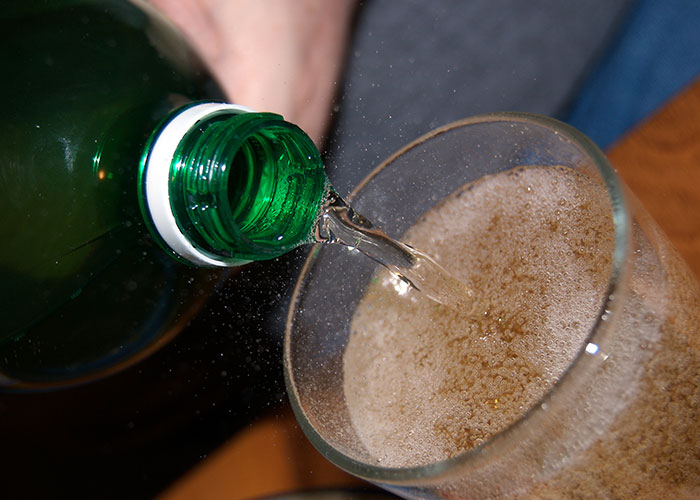 “Everyone Will Hate You”: 35 Restaurant Workers Reveal Dirty Secrets You Might Not Want To Know