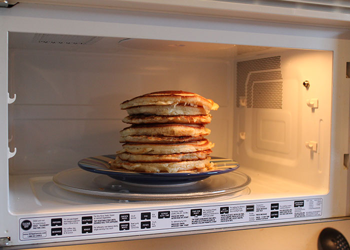 “Everyone Will Hate You”: 35 Restaurant Workers Reveal Dirty Secrets You Might Not Want To Know