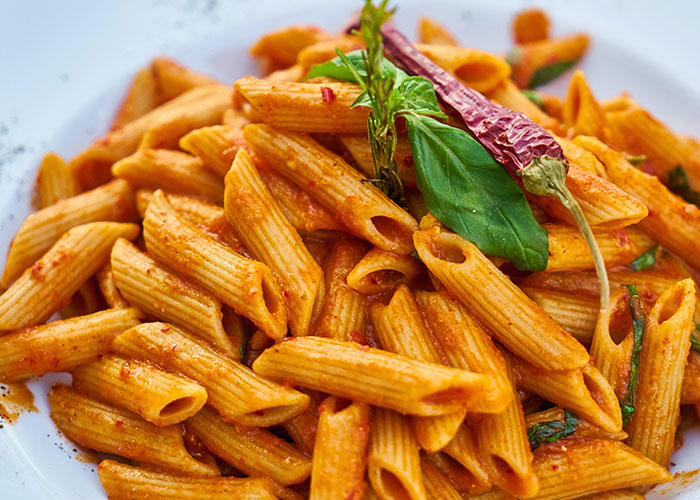 “Everyone Will Hate You”: 35 Restaurant Workers Reveal Dirty Secrets You Might Not Want To Know