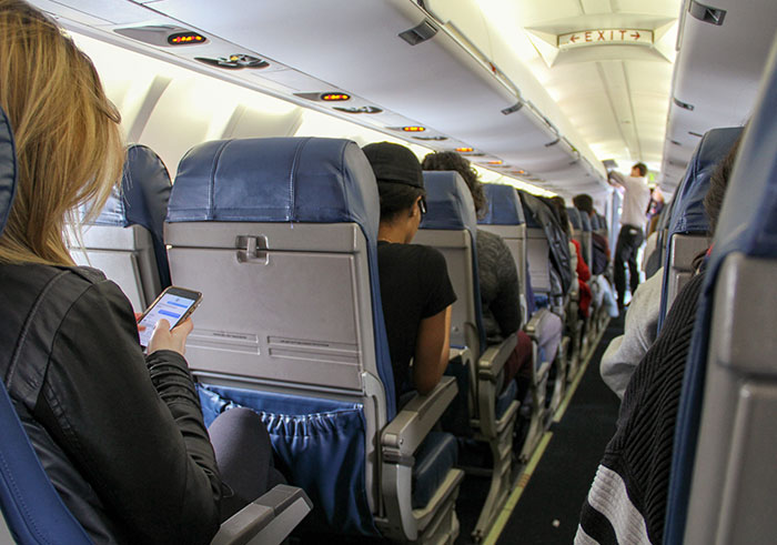 “Please Stop”: Man Endures Horrendous Treatment By Entitled Woman On Flight, Ends Up Bruised “Please Stop”: Man Endures Horrendous Treatment By Entitled Woman On Flight, Ends Up Bruised