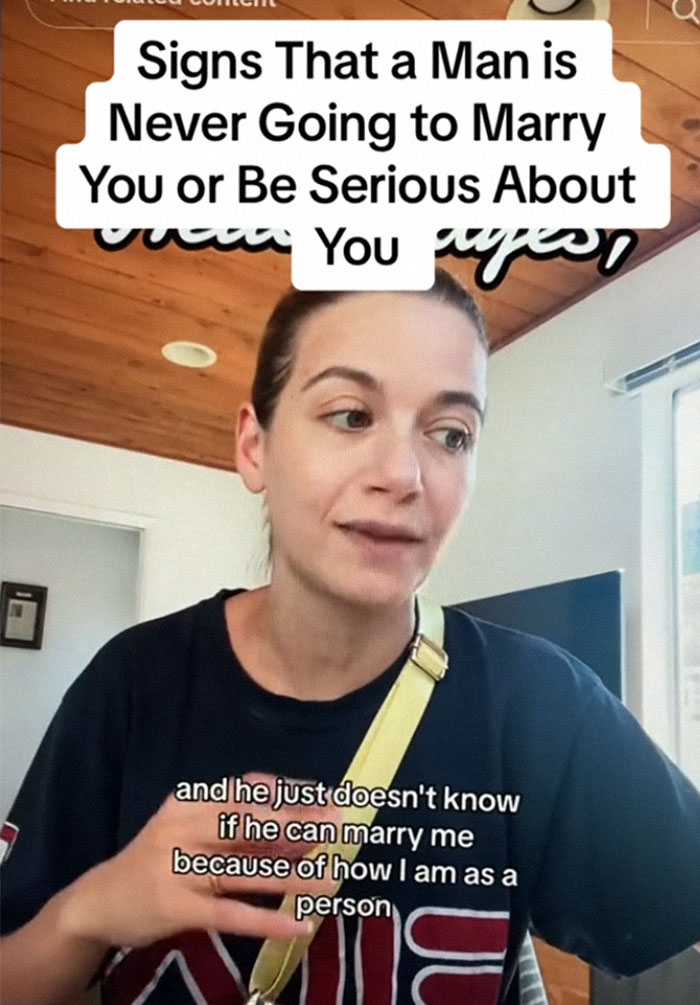 Woman Asks If It&rsquo;s Stupid To Wait For BF To Marry Her, Gets A Reality Check