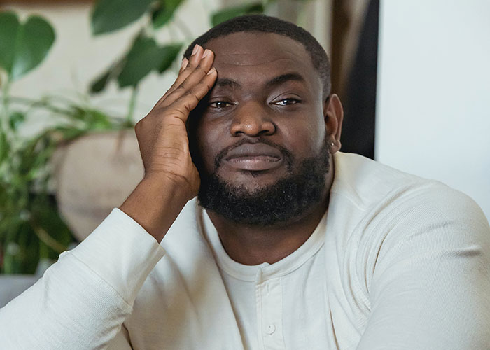 30 Signs Of A Toxic Workplace That Many People Are So Used To, They Don't Recognize Them