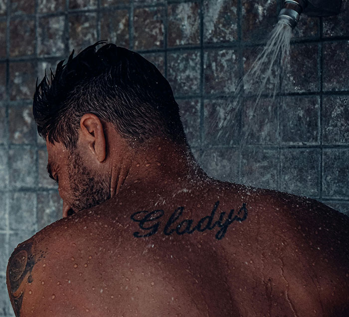 30 Things That Are Absolutely Normal For Men, But Not Women