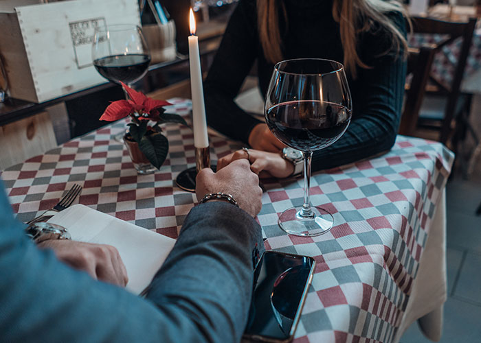 “The Broom That Just Won't Stay Still”: 40 Things People Started To Hate Over Time