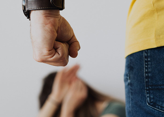 “The Broom That Just Won't Stay Still”: 40 Things People Started To Hate Over Time