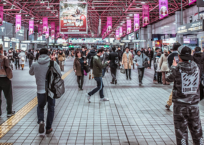 “The Broom That Just Won't Stay Still”: 40 Things People Started To Hate Over Time