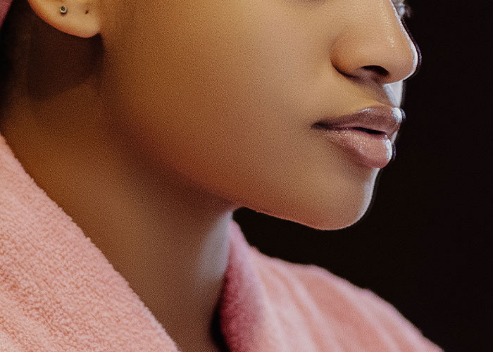 “Settle Down, Handsome Squidward”: 40 People Reveal What Beauty Standards They Find Unattractive