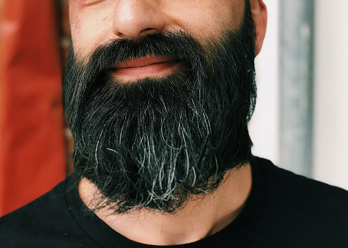 “Settle Down, Handsome Squidward”: 40 People Reveal What Beauty Standards They Find Unattractive