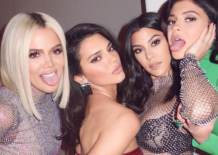 “Settle Down, Handsome Squidward”: 40 People Reveal What Beauty Standards They Find Unattractive