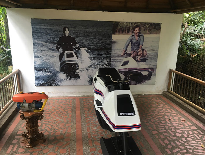 “What’s An Unwritten Rule In Your Country That Tourists Always Seem To Break?” (30 Answers)