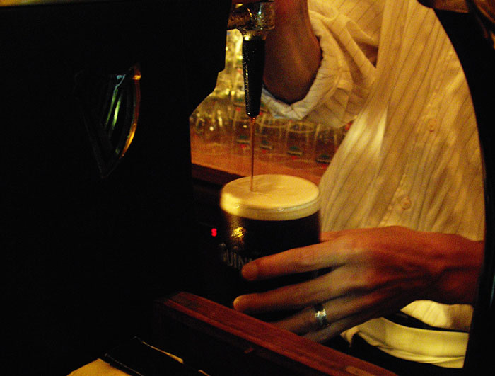 “What’s An Unwritten Rule In Your Country That Tourists Always Seem To Break?” (30 Answers)