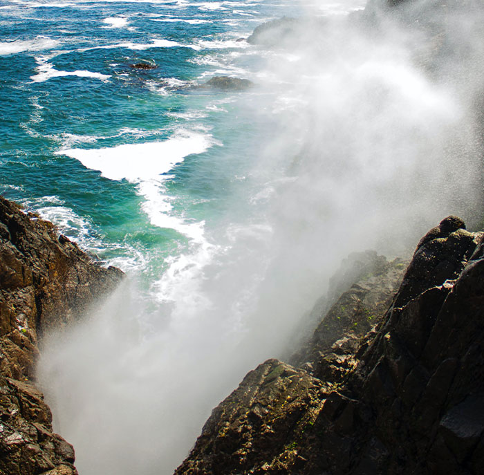 “What’s An Unwritten Rule In Your Country That Tourists Always Seem To Break?” (30 Answers)