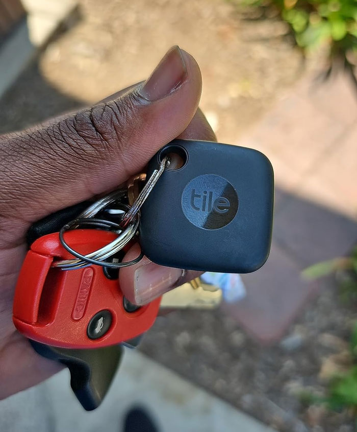 Gift Him The Tile Mate Bluetooth Tracker - It'll Find The Essentials He Loses, So You Don't Have To Entertain The 'Where're My Keys?' Saga Anymore!