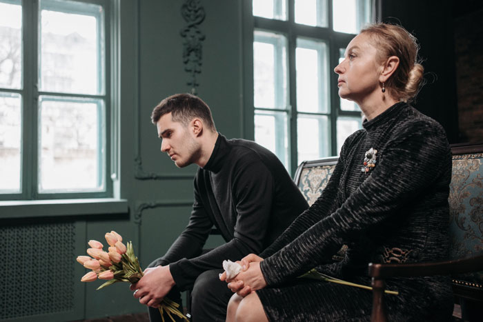 &ldquo;[Am I The Jerk] For Wanting To Break Up With My GF After Her Ex&rsquo;s Funeral&rdquo;