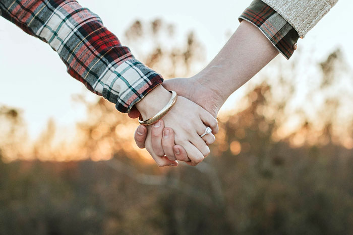 &ldquo;[Am I The Jerk] For Wanting To Break Up With My GF After Her Ex&rsquo;s Funeral&rdquo;