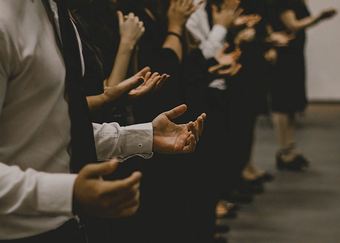 People Are Sharing The Weirdest Things They've Seen At A Friend's House (30 Answers)