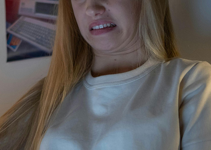 People Are Sharing The Weirdest Things They've Seen At A Friend's House (30 Answers)