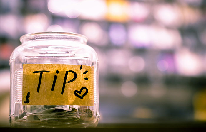 “One Week I’m Amazing, Now I’m Jobless”: Waitress Who Was Tipped $10k Gets Fired “One Week I’m Amazing, Now I’m Jobless”: Waitress Who Was Tipped $10k Gets Fired