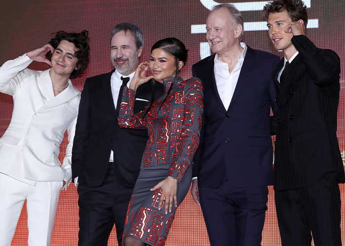 People Confused By Zendaya And Timoth&eacute;e Chalamet&rsquo;s Poses During The Dune Premiere In Seoul