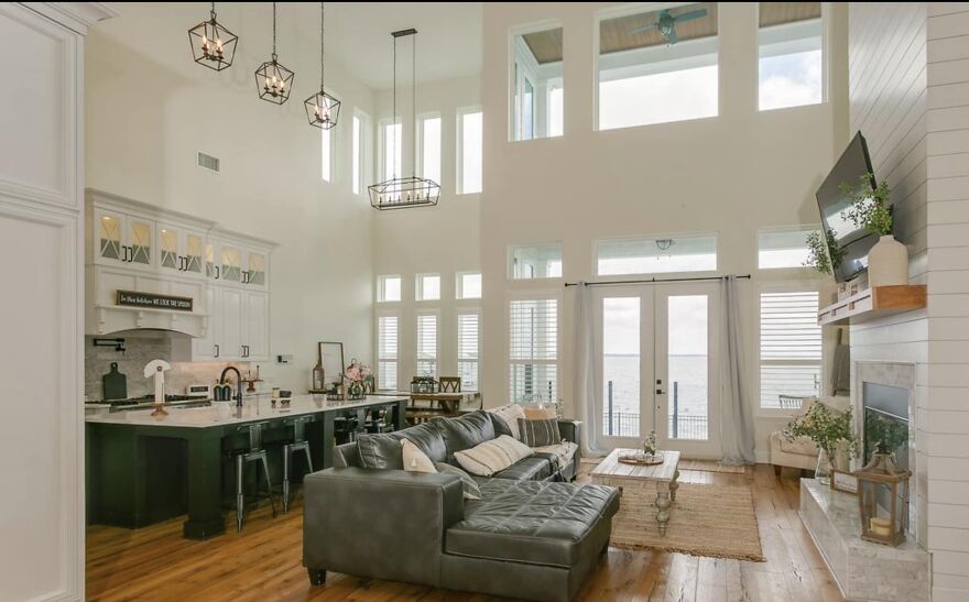 This Was A House We Looked At. They Made A Big Deal About This Being A “Builder’s Own Home”. The Pendant And Chandelier Weren’t The Only Super Odd Things